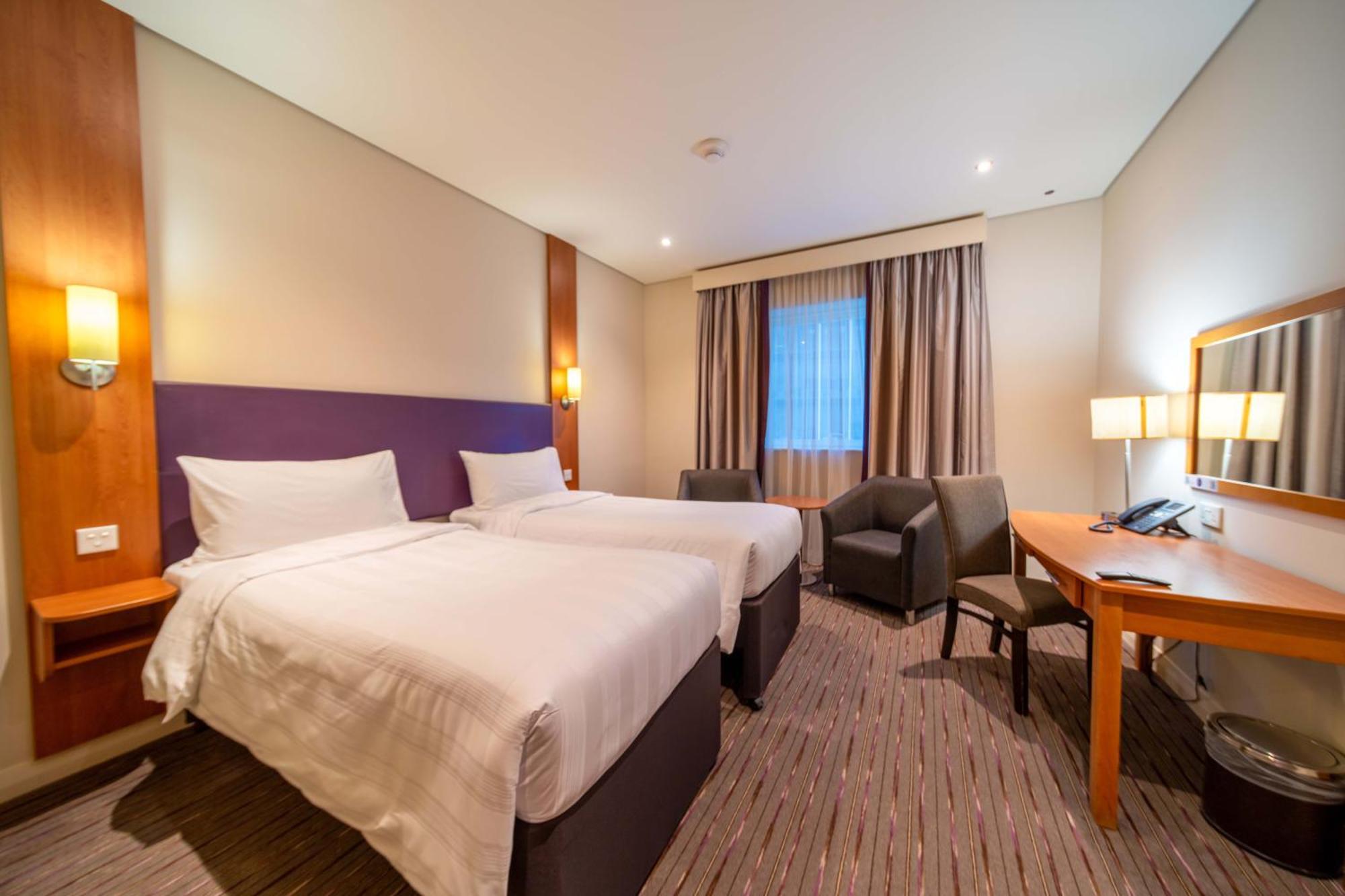 Premier Inn Abu Dhabi Capital Centre Buitenkant foto